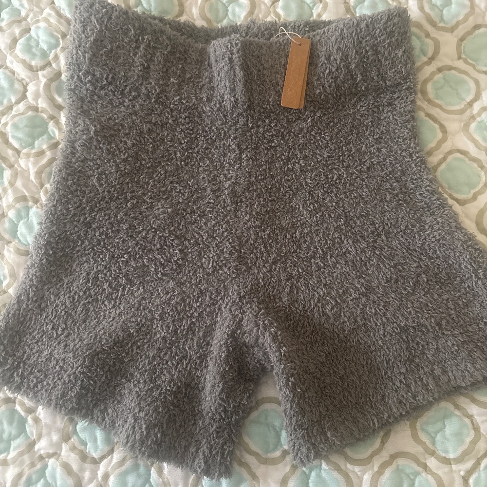 Brand new with tags SKIMS fuzzy knot shorts
